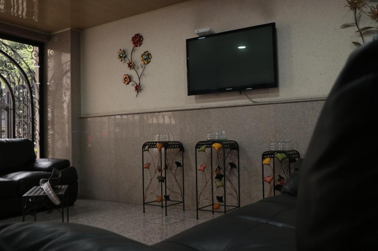 Hoteles Bogota Inn Park Way Zewnętrze zdjęcie