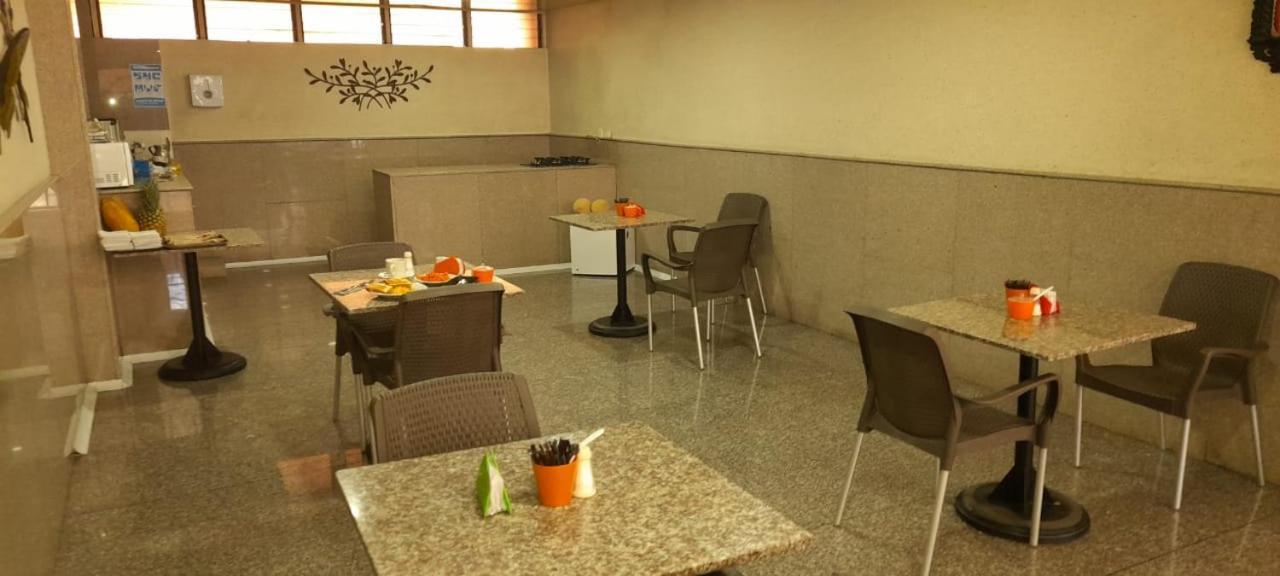 Hoteles Bogota Inn Park Way Zewnętrze zdjęcie