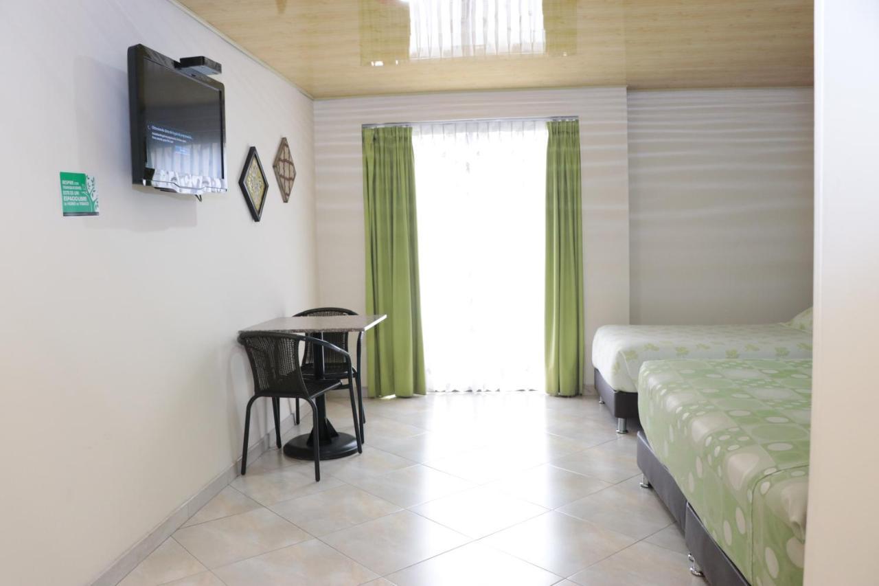 Hoteles Bogota Inn Park Way Zewnętrze zdjęcie