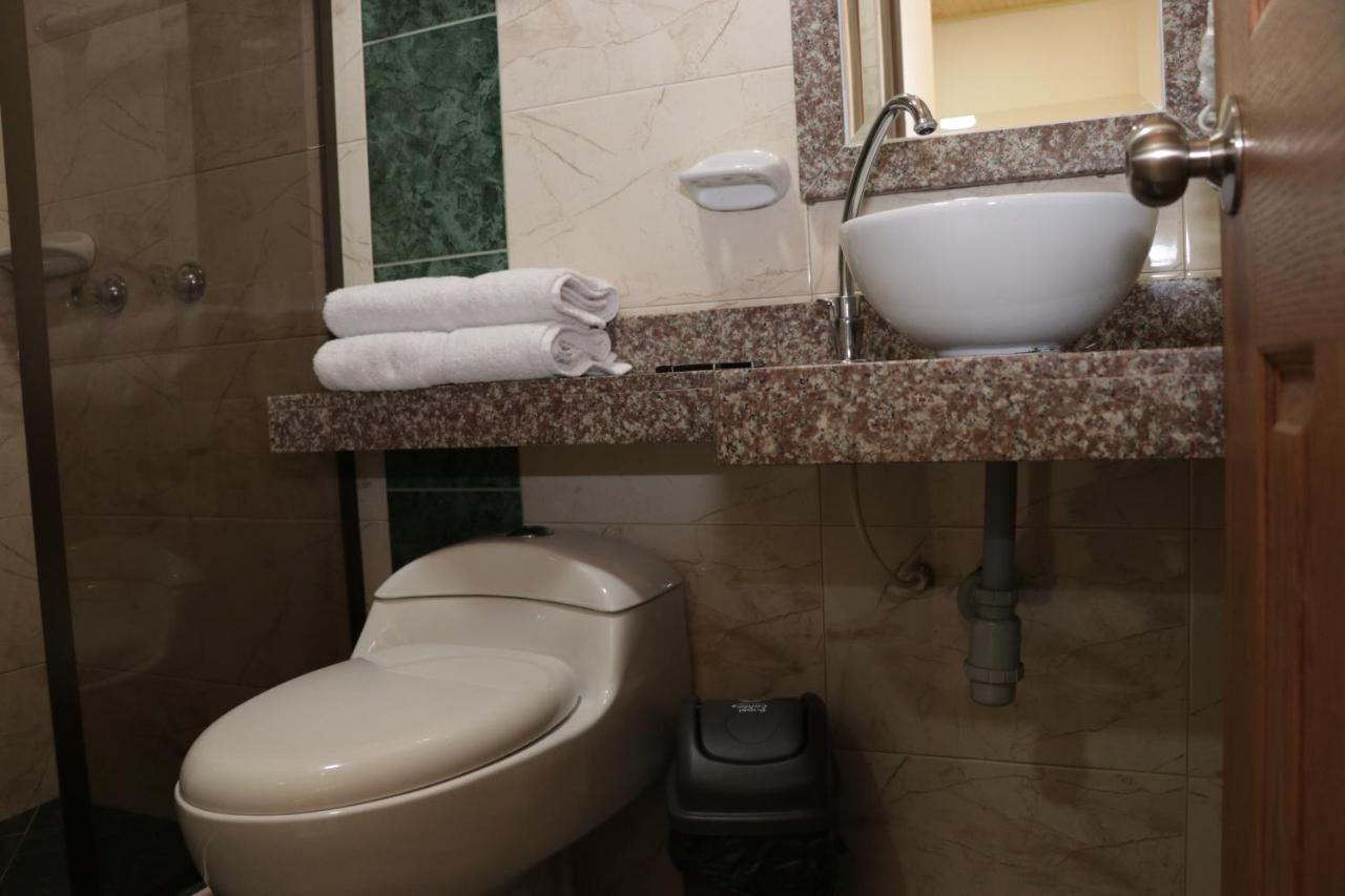 Hoteles Bogota Inn Park Way Zewnętrze zdjęcie